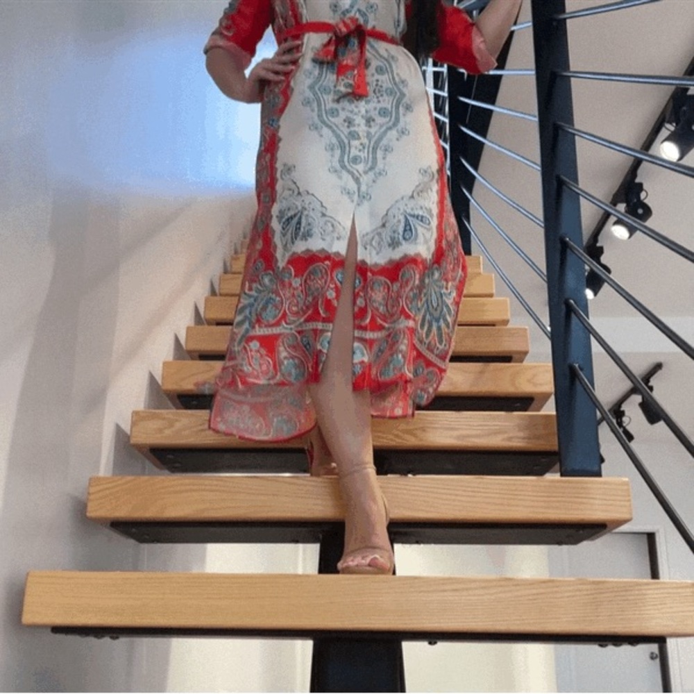 Dress - Picture 5 of 10